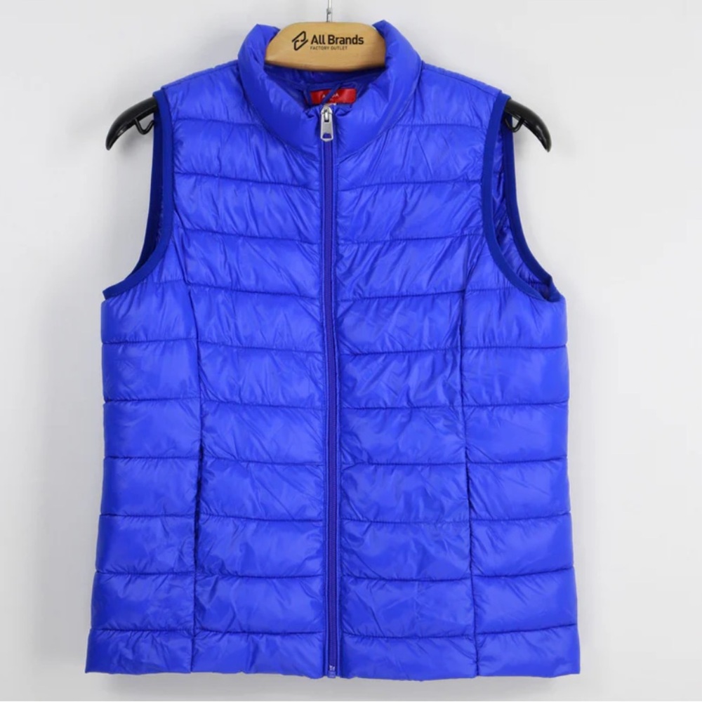 Girls Blue Puffer Vest by Aqua is NWT. Size Large